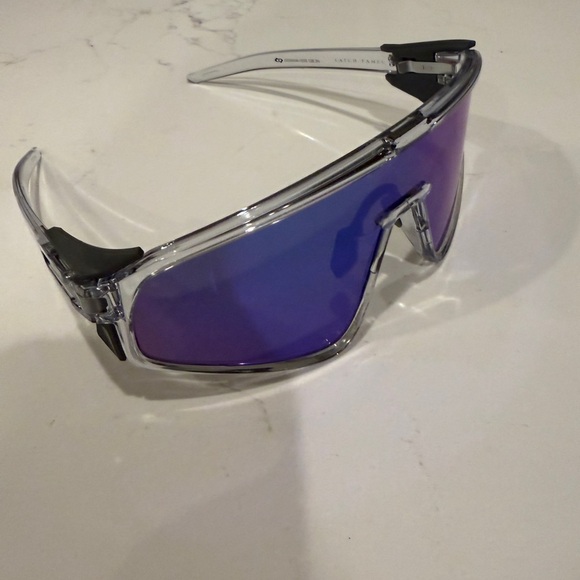 Oakley Latch Panel NEW - Picture 4 of 8